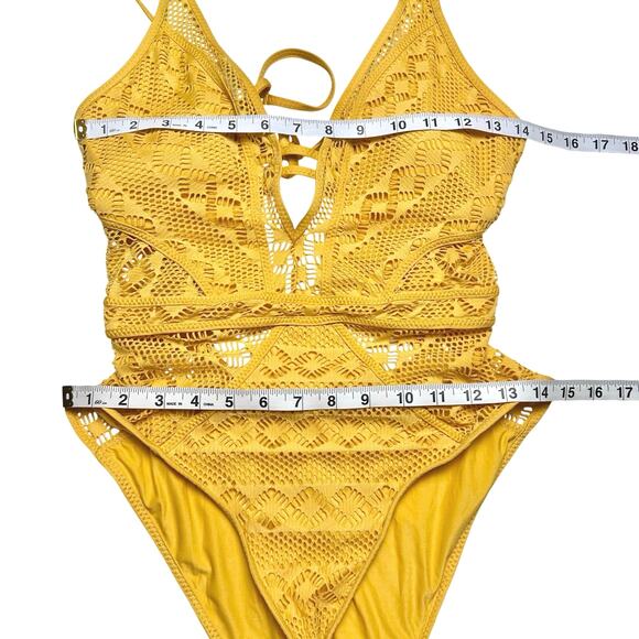 Becca | Women | Show & Tell Color Play Crochet One Piece Swim Suit | Size Large - Picture 5 of 13